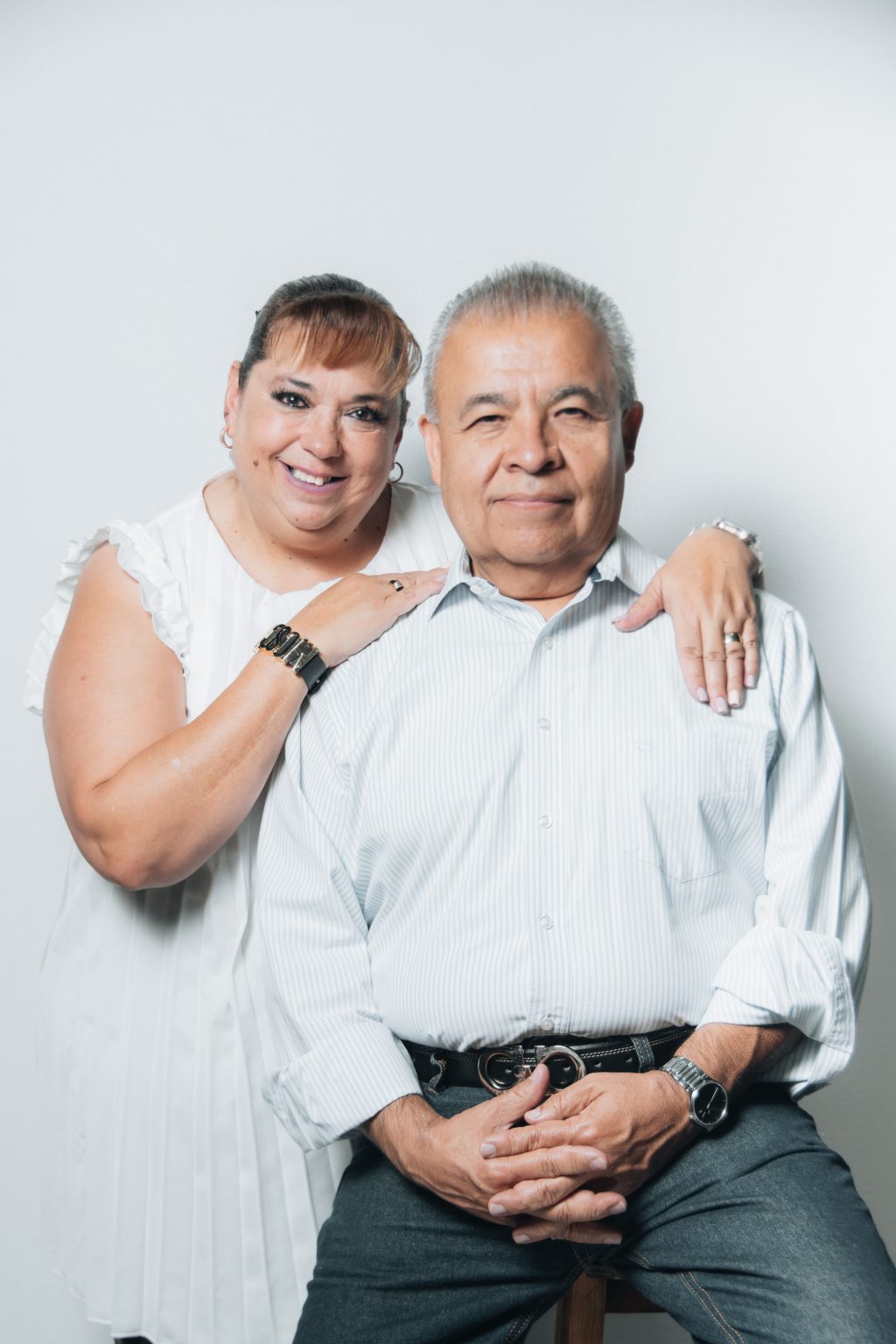 Pastores principales de Convivencia Cristiana, René y Gina Caire.